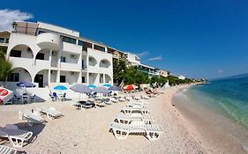 Villa Tamaris On The Beach